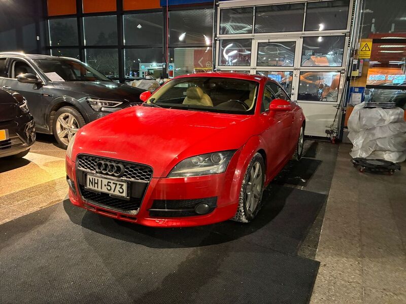 Audi TT vaihtoauto