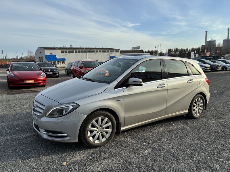 Mercedes-Benz B vaihtoauto