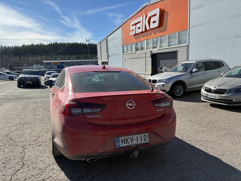 Opel Insignia vaihtoauto
