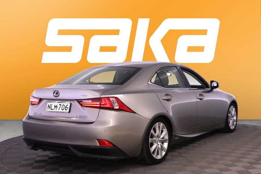 Lexus IS vaihtoauto