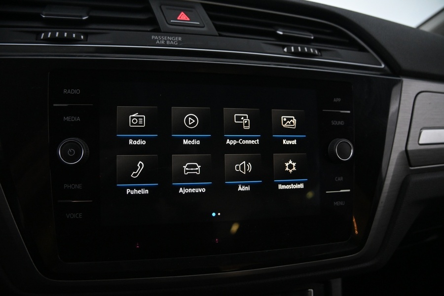 Volkswagen Touran vaihtoauto