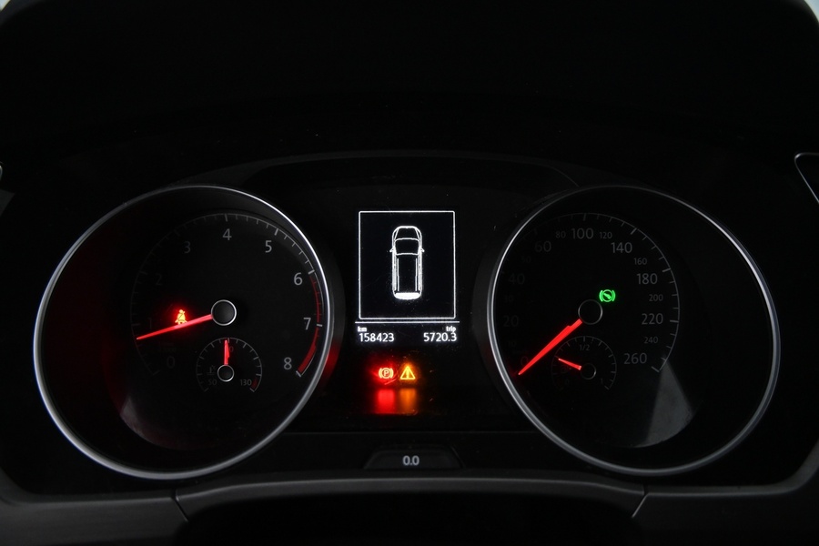 Volkswagen Touran vaihtoauto