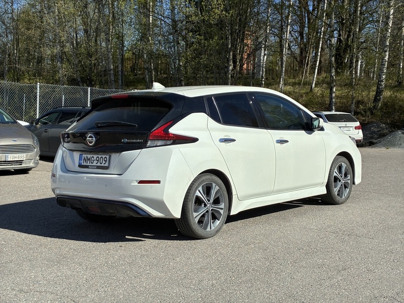 Nissan Leaf vaihtoauto