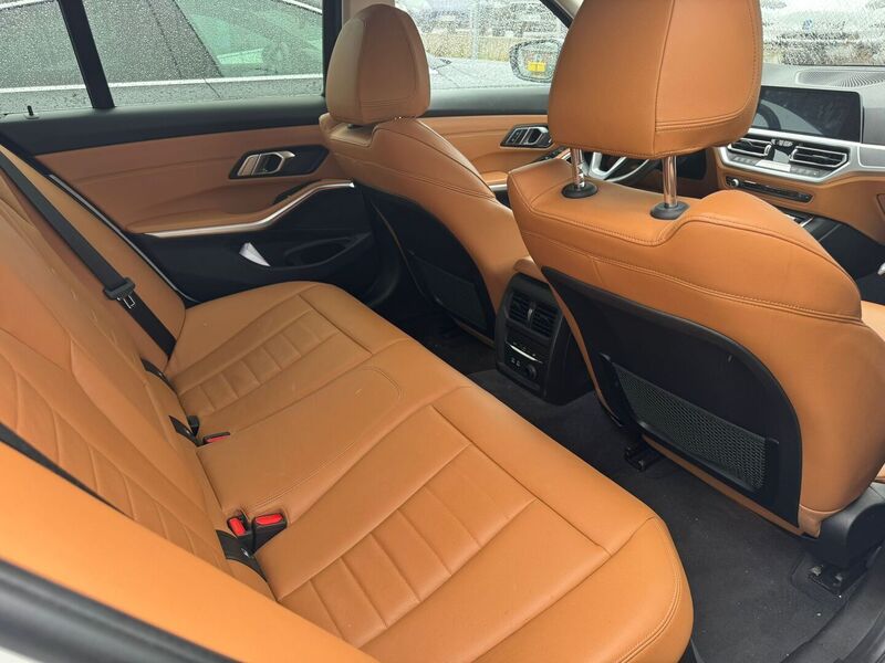 BMW 330 vaihtoauto