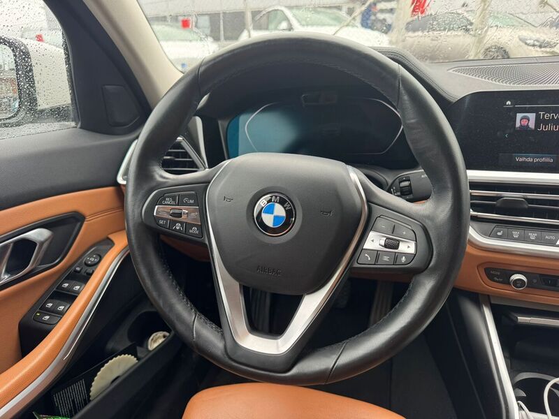 BMW 330 vaihtoauto