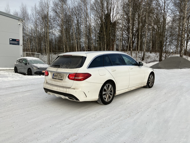 Mercedes-Benz C vaihtoauto