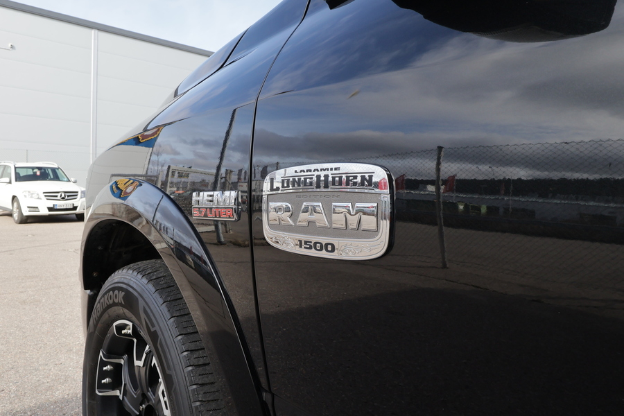 Dodge Ram vaihtoauto