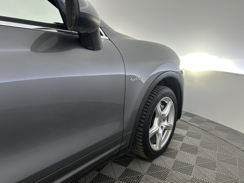 Porsche Cayenne vaihtoauto