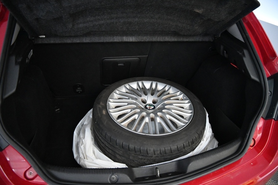 Alfa Romeo Giulietta vaihtoauto