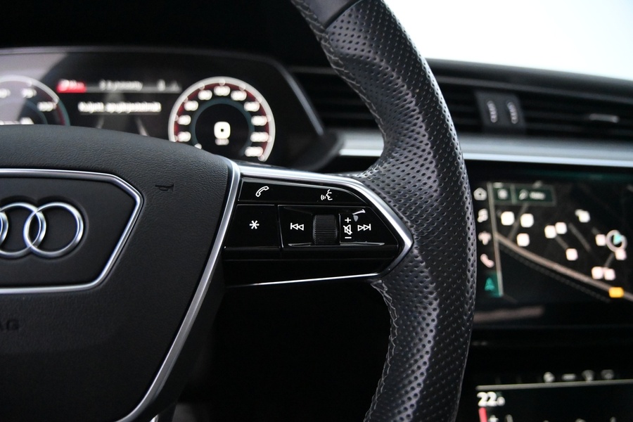 Audi e-tron vaihtoauto