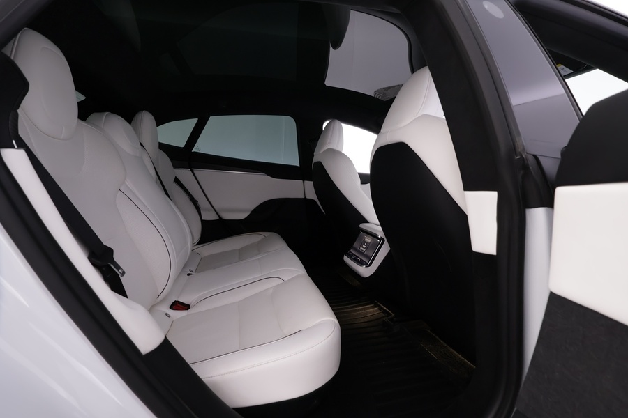 Tesla Model S vaihtoauto