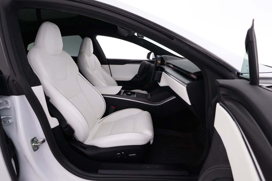 Tesla Model S vaihtoauto