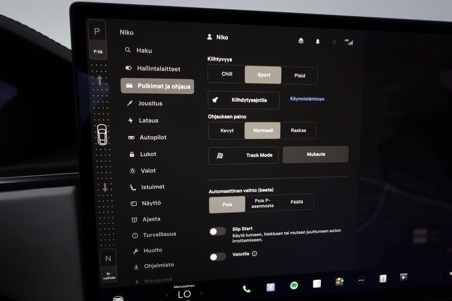 Tesla Model S vaihtoauto