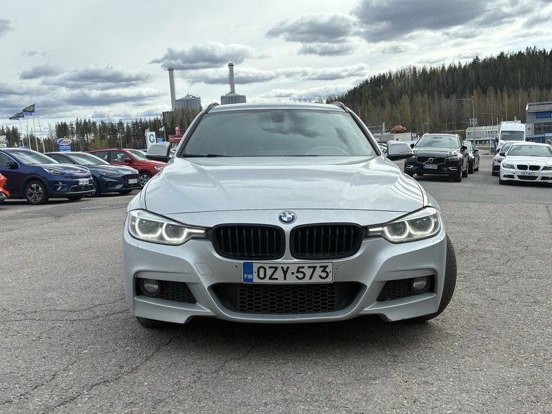 BMW 320 vaihtoauto