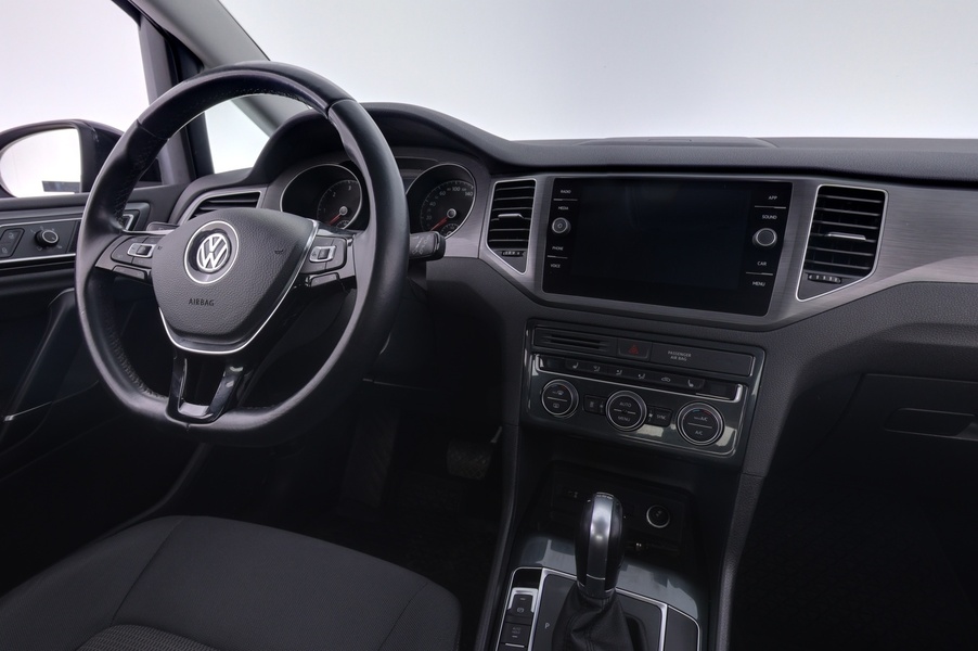 Volkswagen Golf Sportsvan vaihtoauto