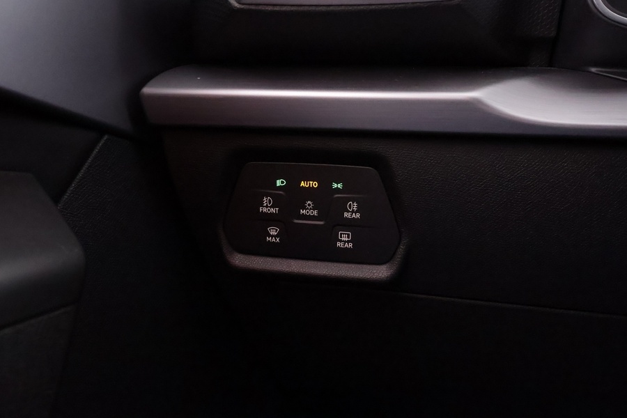 SEAT Leon Sportstourer vaihtoauto