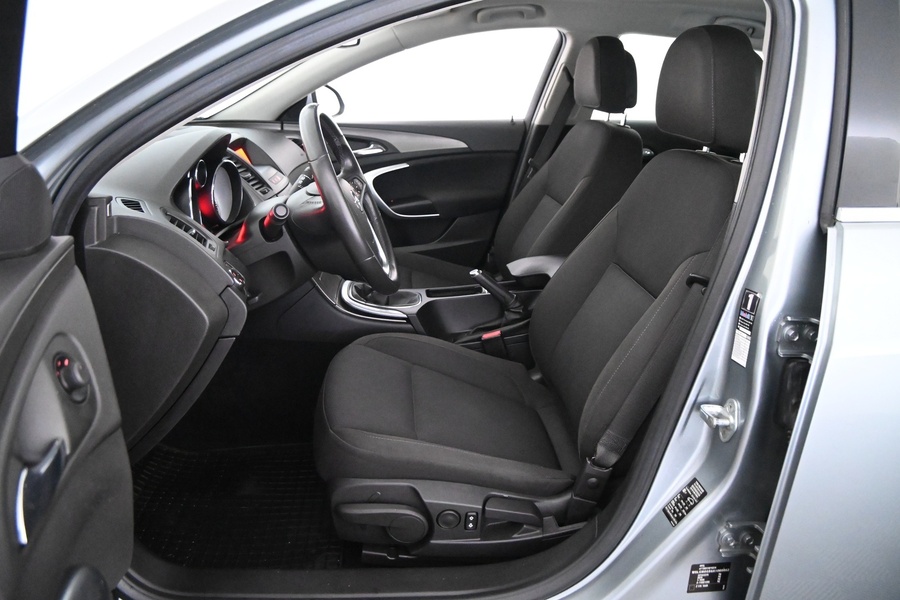 Opel Insignia vaihtoauto