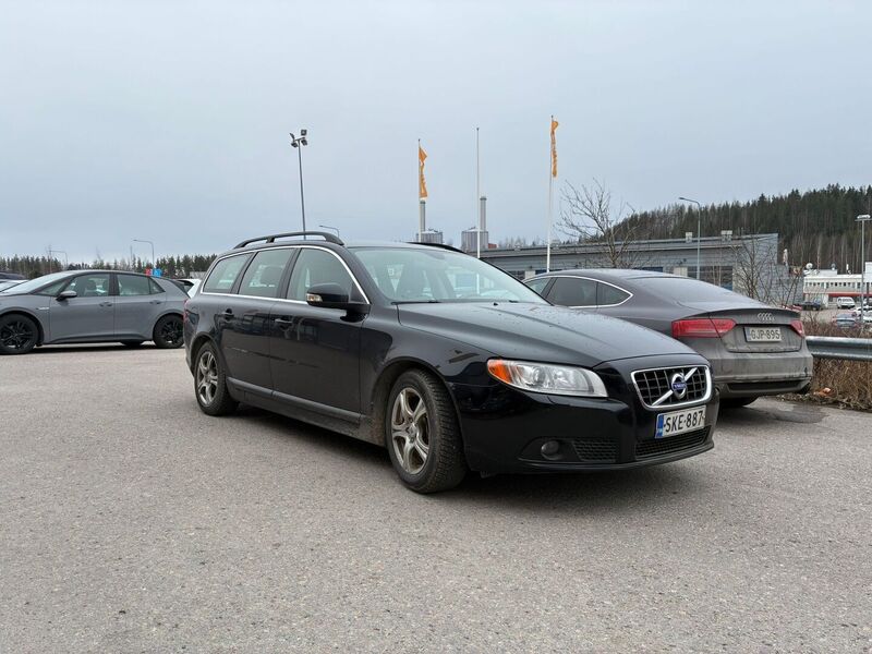 Volvo V70 vaihtoauto