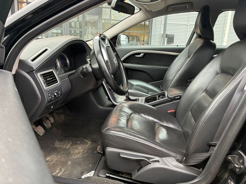 Volvo V70 vaihtoauto