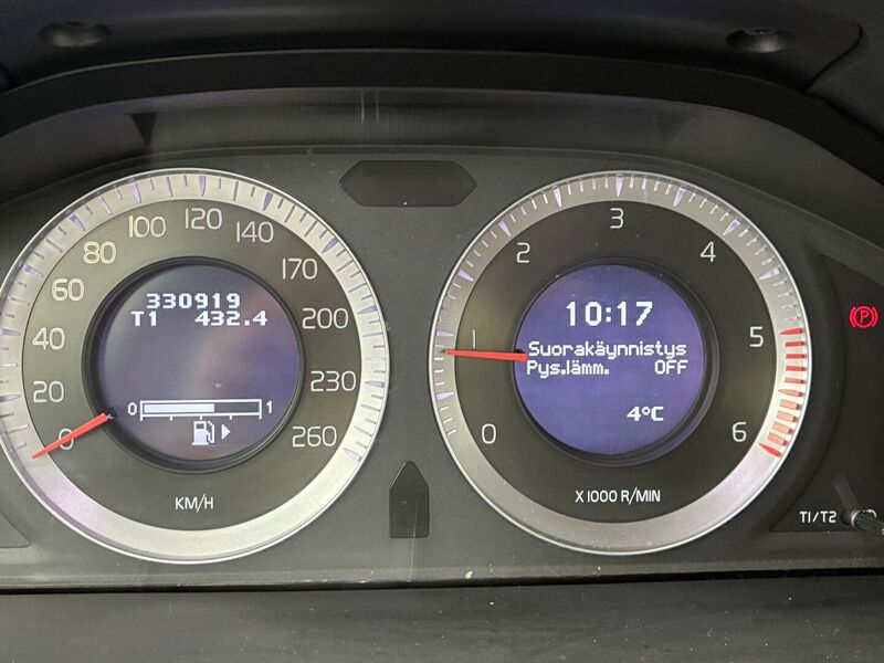 Volvo V70 vaihtoauto