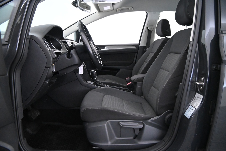 Volkswagen Golf Sportsvan vaihtoauto