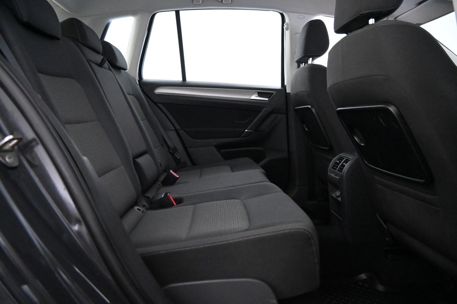 Volkswagen Golf Sportsvan vaihtoauto