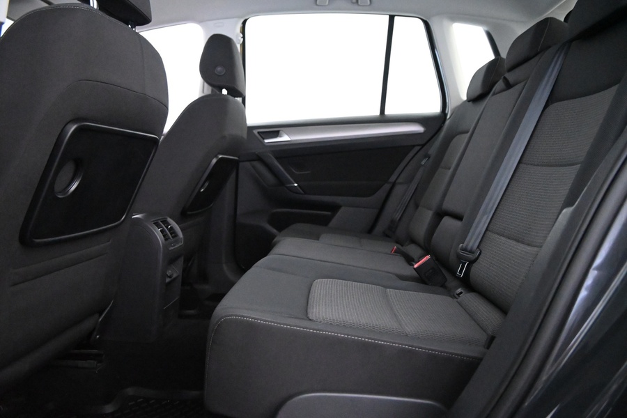 Volkswagen Golf Sportsvan vaihtoauto