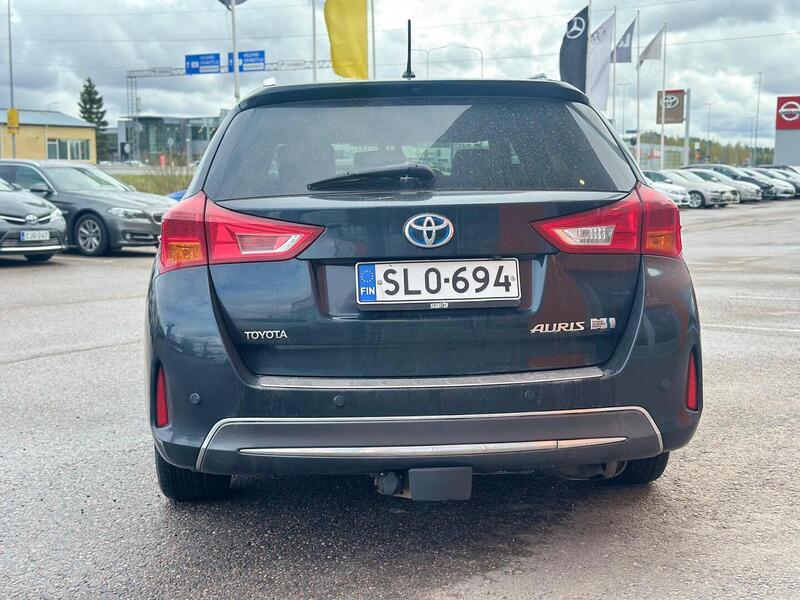 Toyota Auris vaihtoauto