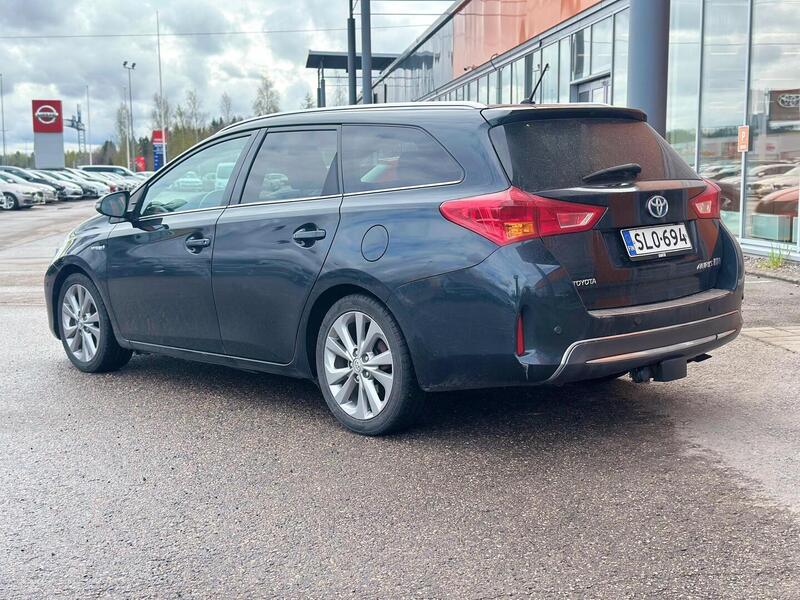 Toyota Auris vaihtoauto