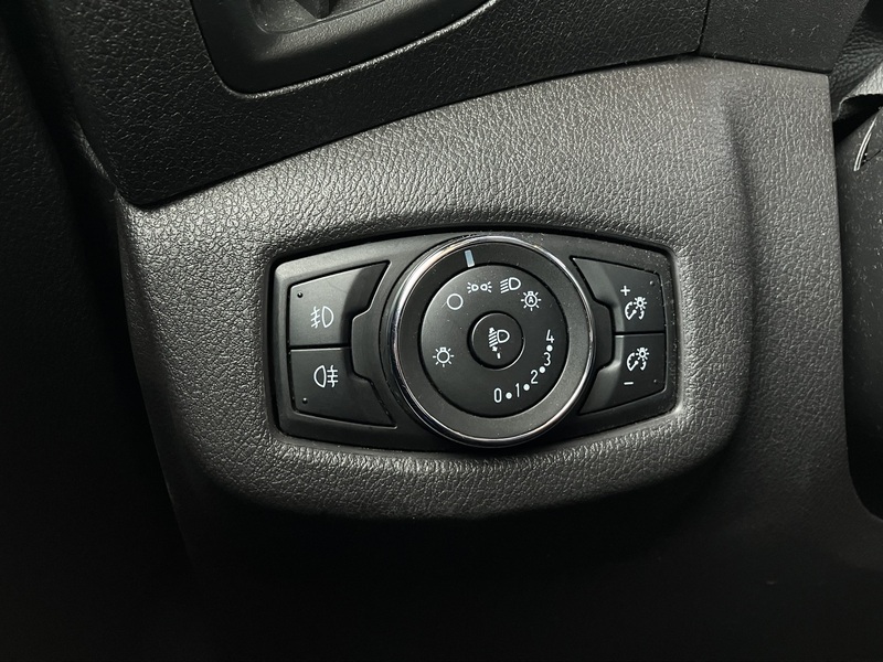 Ford Transit Connect vaihtoauto