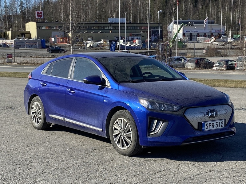 Hyundai IONIQ electric vaihtoauto