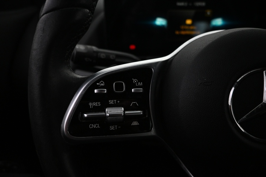 Mercedes-Benz GLA vaihtoauto