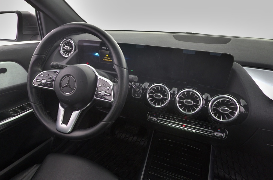 Mercedes-Benz GLA vaihtoauto