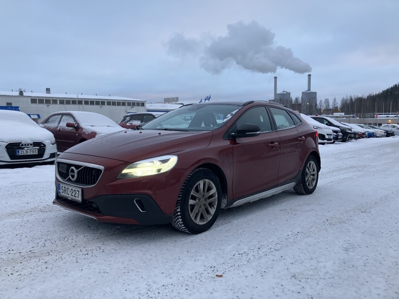 Volvo V40 Cross Country vaihtoauto
