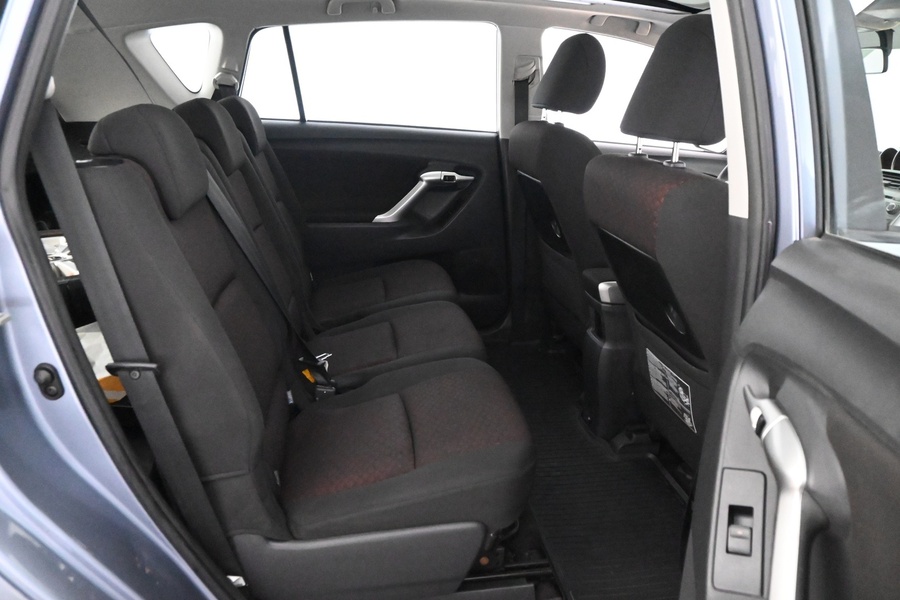 Toyota Verso vaihtoauto