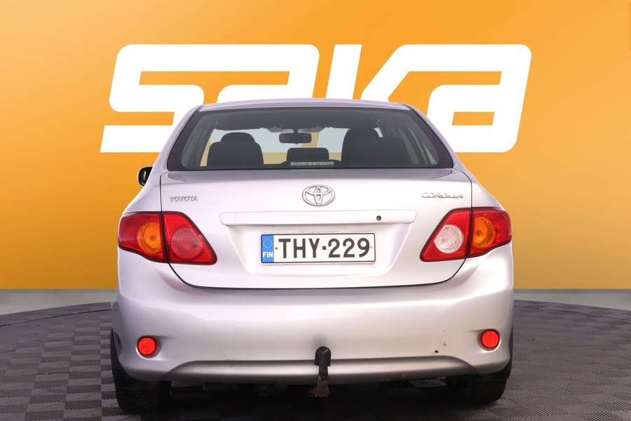 Toyota Corolla vaihtoauto