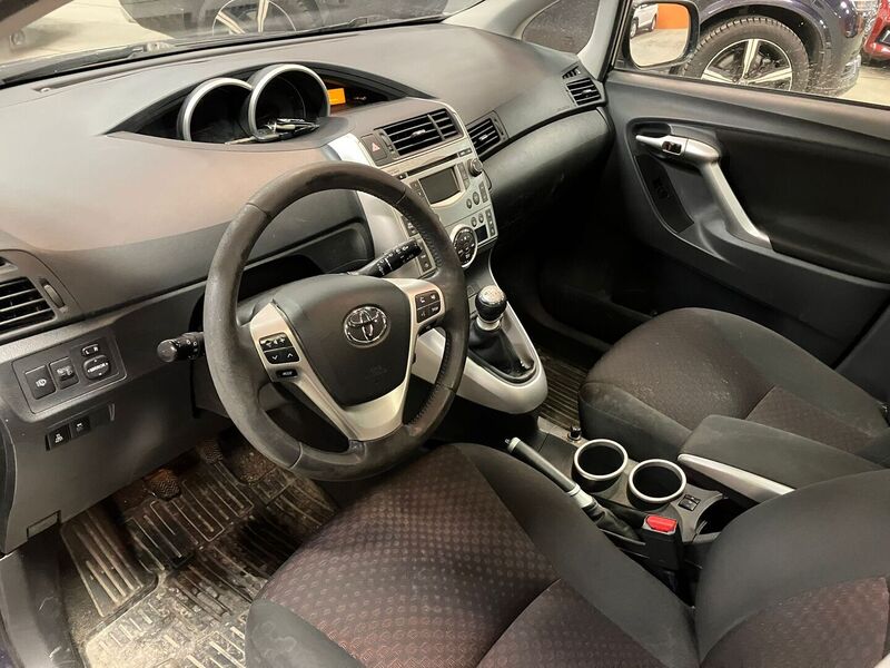 Toyota Verso vaihtoauto