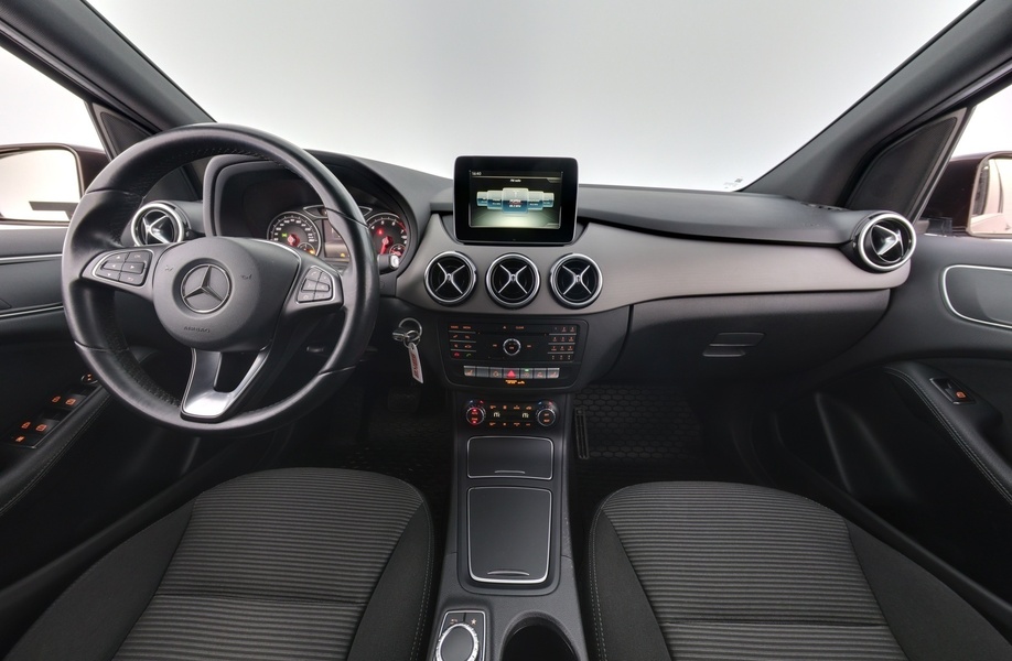 Mercedes-Benz B vaihtoauto