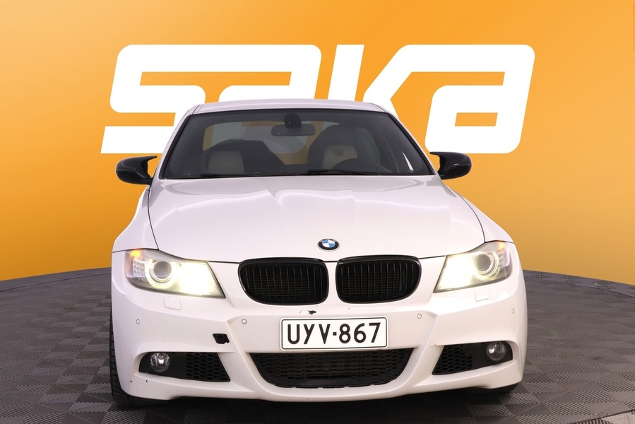 BMW 320 vaihtoauto