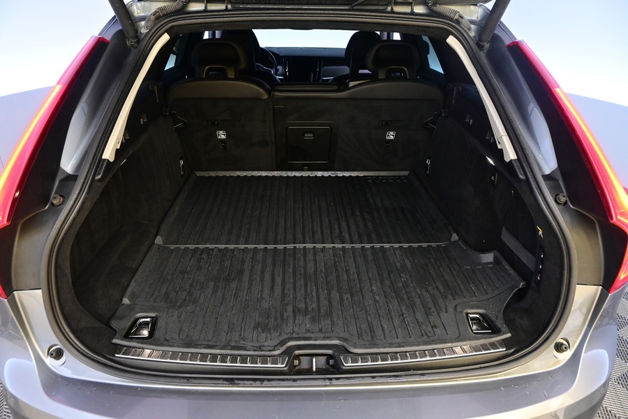 Volvo V90 Cross Country vaihtoauto