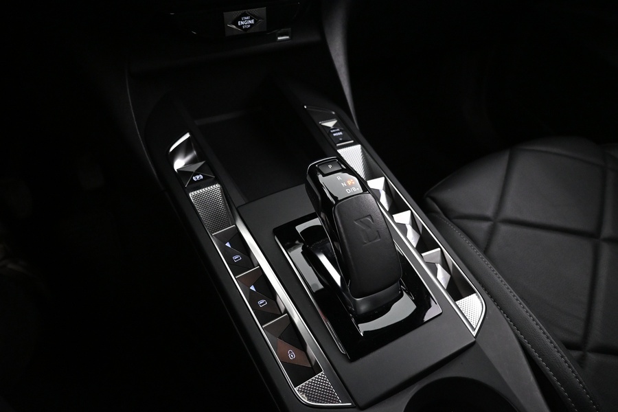 DS 3 Crossback vaihtoauto