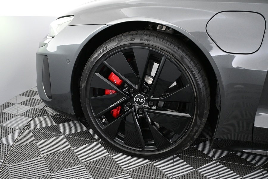 Audi e-tron GT vaihtoauto