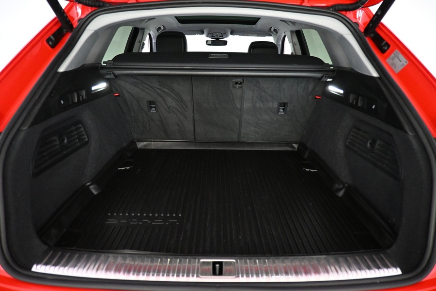 Audi Q8 e-tron vaihtoauto