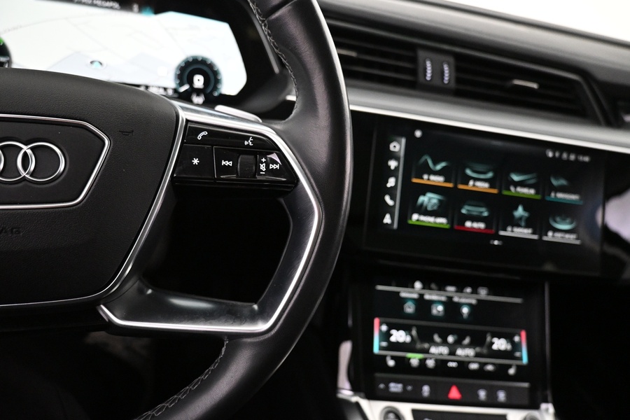 Audi Q8 e-tron vaihtoauto