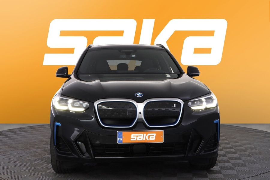 BMW iX3 vaihtoauto