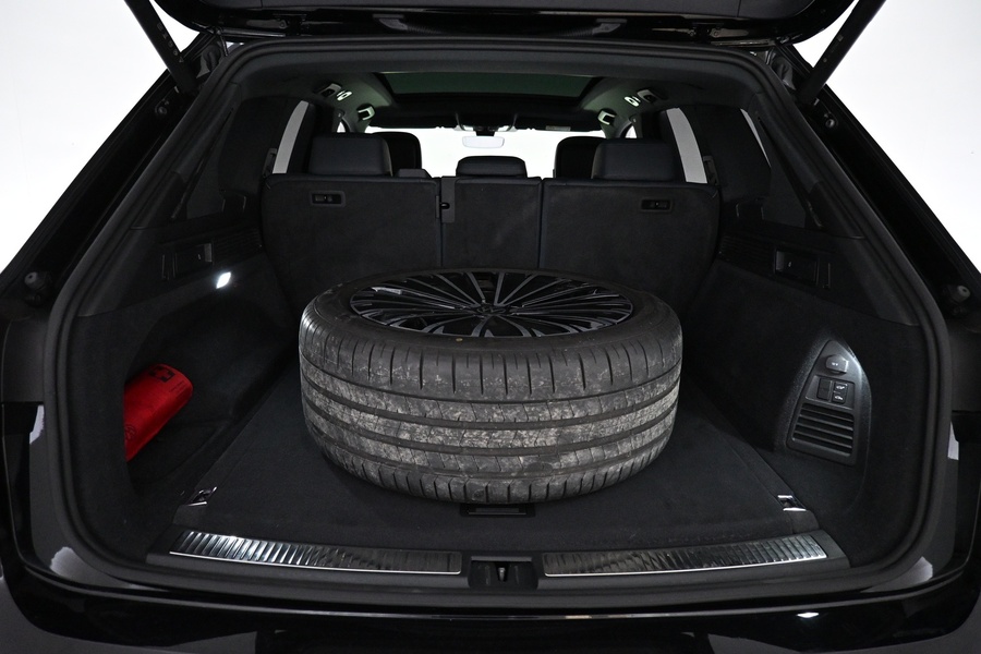 Volkswagen Touareg vaihtoauto