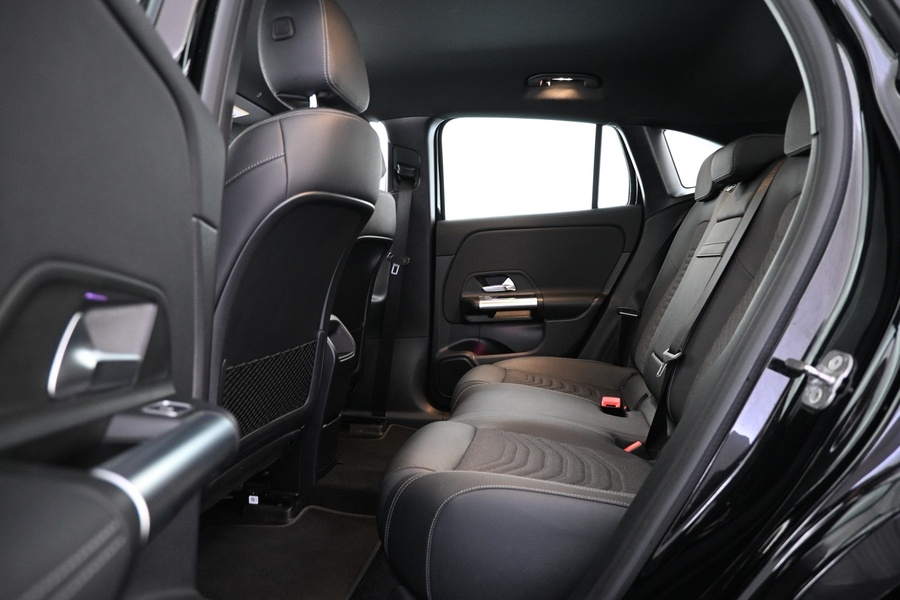 Mercedes-Benz EQA vaihtoauto