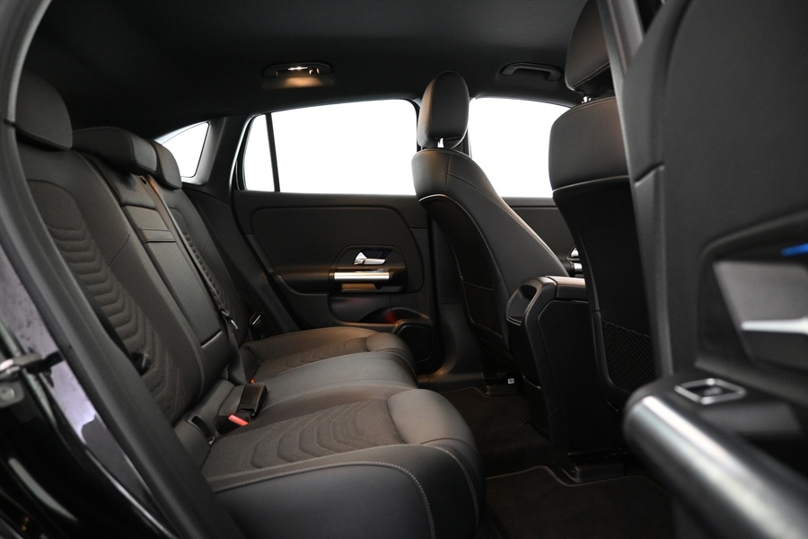 Mercedes-Benz EQA vaihtoauto