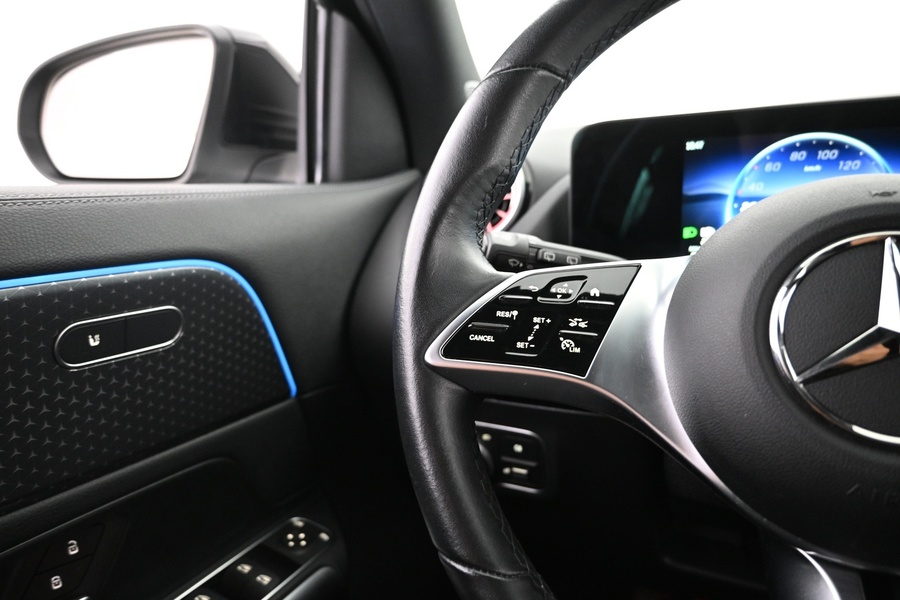 Mercedes-Benz EQA vaihtoauto
