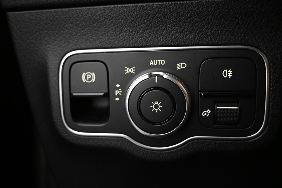 Mercedes-Benz EQA vaihtoauto